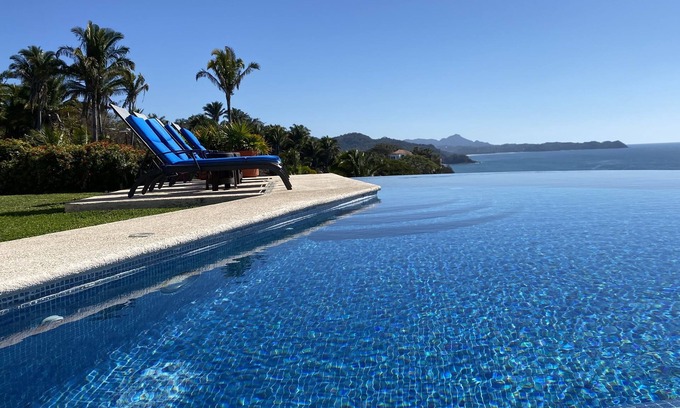 San Francisco House | Casa Melissa- San Pancho- Stunning Views, Heated Infinity Pool, Private Tennis