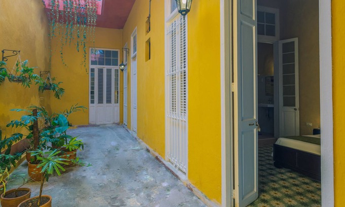Old Havana House | Casa Mi Tierra