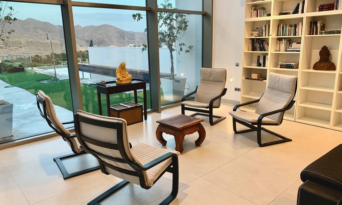 La Envia Ski Chalet | Casa Murasaki, modern loft facing the golf course