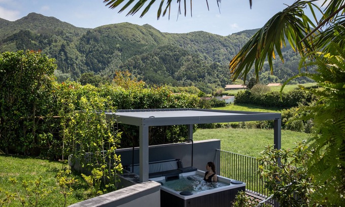 Furnas House | Casa nas Caldeiras - Estúdio
