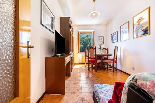 Sella Giudicarie Apartment | Casa nel Borgo Rose