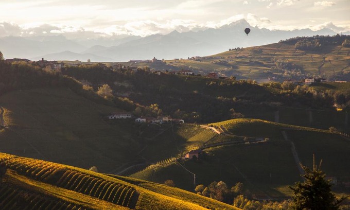 Serralunga d'Alba Apartment | CASA NELLE LANGHE