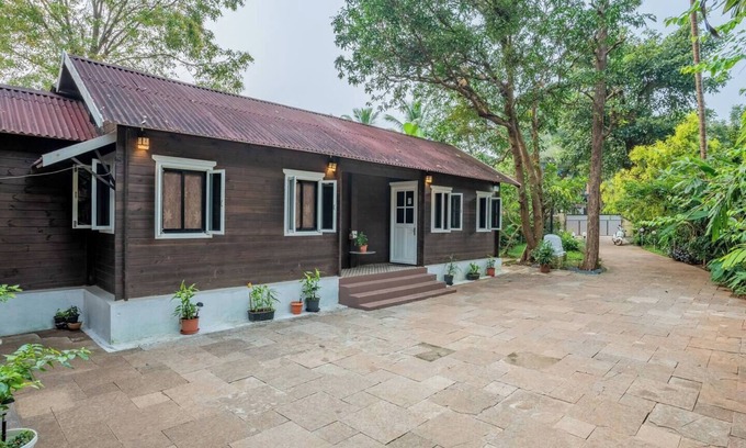 Marra House | Casa Nona- Peaceful Wooden Cottages in North Goa