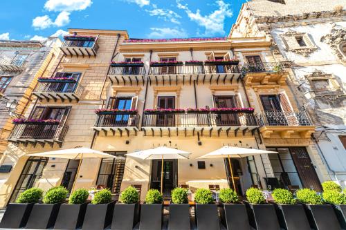 Monte di Pieta Hotel | Casa Nostra Luxury Suites & Spa