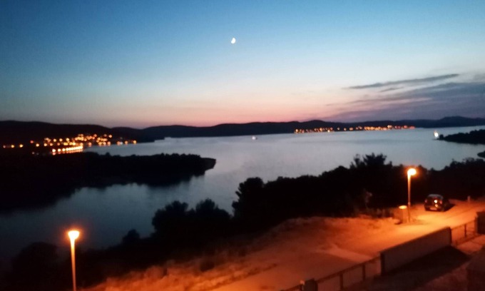 Bilice House | Casa Olivetum vacation apartment with a fantastic sunset