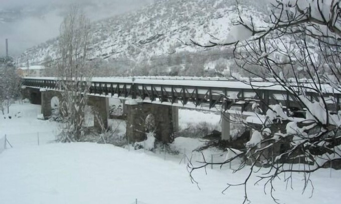 Murillo de Liena Cottage | Casa Pabán apartments for 2/3 people. Views of the river and mountains