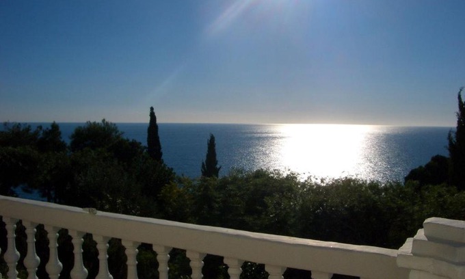 Urbanizacion Ladera del Mar Apartment | Casa Patricia, Ladera del Mar, Nerja