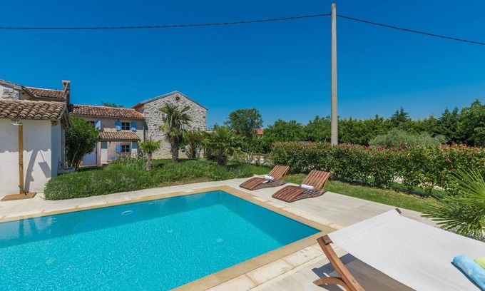 Gedici House | Casa Piccola with Pool