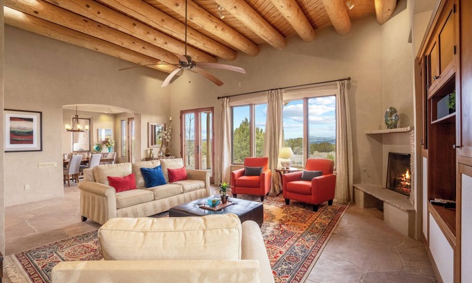 Las Campanas House | Casa Piscina | Luxurious Santa Fe Retreat