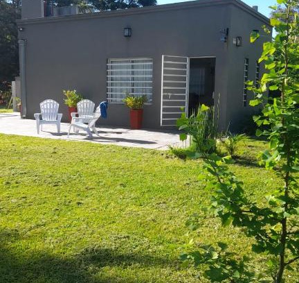 Gowland House | Casa quinta - Los Cerezos - Mercedes Buenos Aires