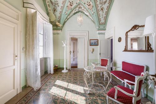 Sava Apartment | Casa Romantica by BarbarHouse