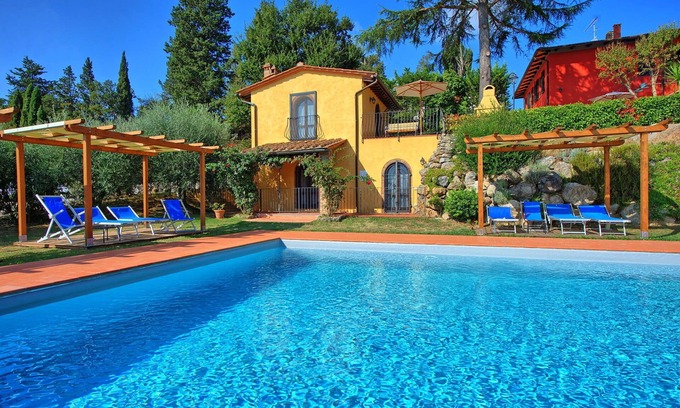 Certaldo Apartment | Casa Rossa 3 - Apartment with swimming pool