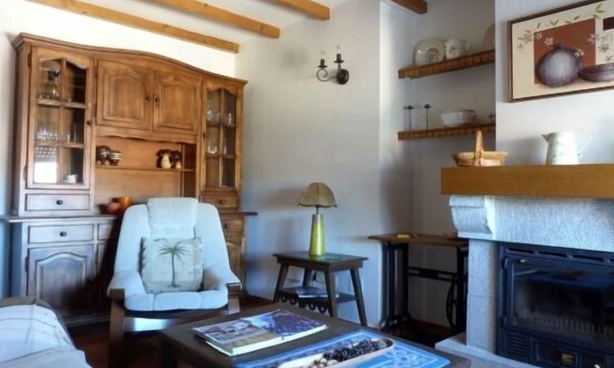 Navarredonda de Gredos Cottage | Casa Rural Las Nieves for 4 people