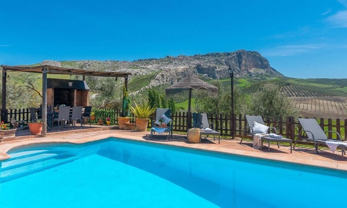Antequera Villa | Casa Rural El Chaparro Antequera - La Higuera by Ruralidays