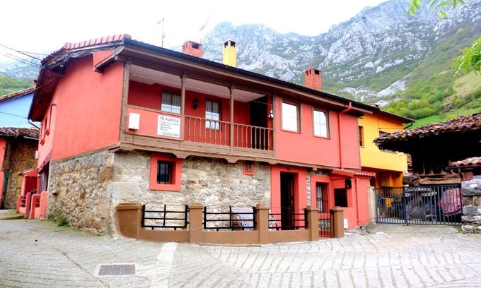 Quiros House | Casa rural El Tejo