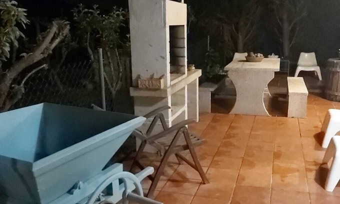 Salceda de Caselas Cottage | Casa Rural con Terraza y Barbacoa Próxima a Vigo