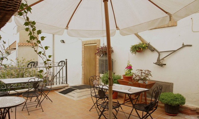 Arguedas House | Casa rural La Bardena Blanca I