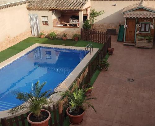 Argamasilla de Alba Apartment | CASA RURAL LOS ABUELOS COMPLEJO CON PISCINA COMPARTIDA ,a