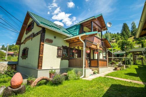 Fundu Moldovei House | Casa Rustik Bucovina