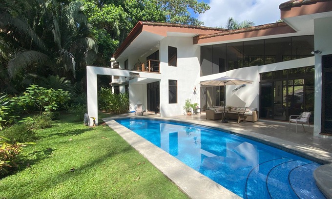 Esterillos House | Casa Selva Verde - Beautiful Private Pool House.