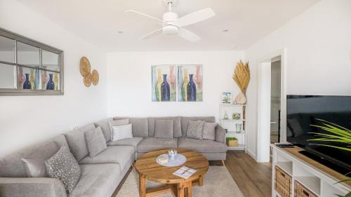 Playa Honda Apartment | Casa Siete by Villalize