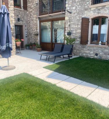 Albisano Apartment | Casa Silvia II mit Seeblick mit Terrasse