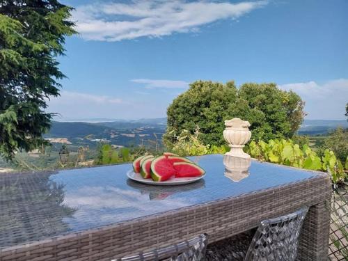 Monterotondo Marittimo Apartment | Casa Sole di Toscana con 5 camere, grande terrazza panoramica, giardino e vasca relax idromassaggio