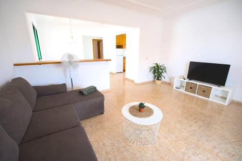Los Cocoteros House | Casa tranquila en la costa Villas Kalendra-Rofe