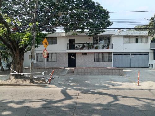 Cali House | Casa Vacacional Andy