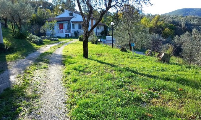 Montefranco House | Casa vacanze Il cancello rosso