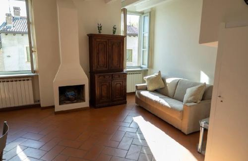 Costa di Mezzate House | Casa vacanze Rasetto