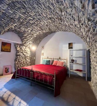 Rocchetta Nervina House | Casa Victoria - Full equipped stone house
