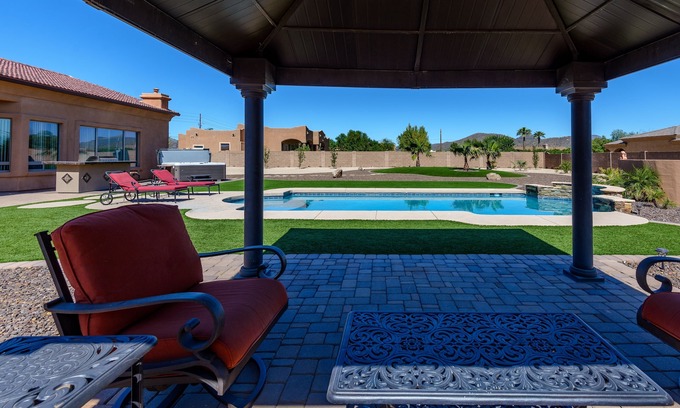 Desert Hills House | Casa Vista 4 Bedroom Home by RedAwning