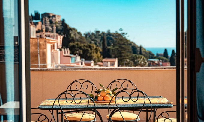 Taormina City Centre Apartment | Casa Vittoria - Luxury Apartment City Center