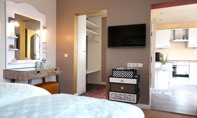 Forstern Apartment | CasaKarita