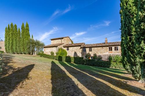 Radda in Chianti Villa | Casale Al Sole Tra Le Vecchie Vigne 6 and 10