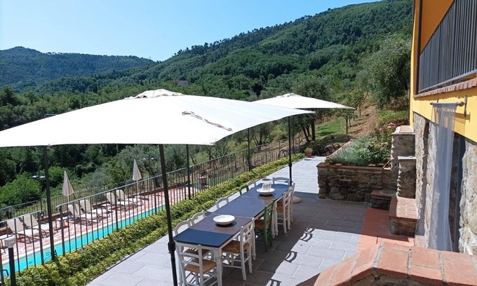 Giugnano Villa | Casale della Visitazione In Serravalle Pistoiese - Tuscany