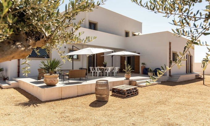 Mazara del Vallo House | Casale Gorghi Tondi House e Vineyard