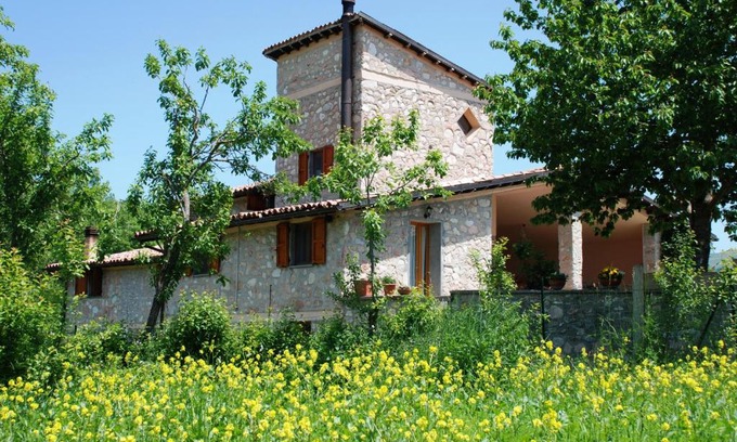 Casali di Serravalle Bed & Breakfast | Casale la Torretta