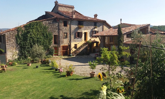 Bassano Sotto House | "CASALE MANSANO" Nature and relaxation in the hills.