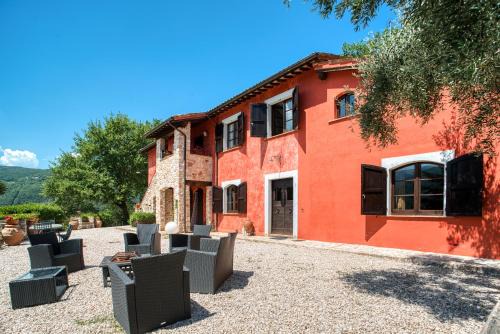 Sant'Anatolia di Narco House | Casale Rosso - Castel San Felice