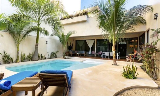 Jimenez House | Casanova | private pool and patio