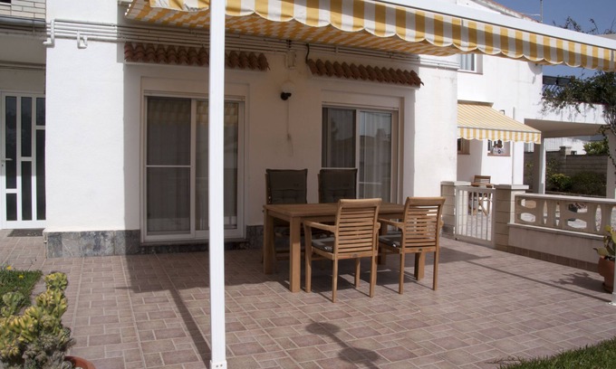 Sant Carles de la Rapita Apartment | Casas Sitori apartment 5 in small private complex on the beach!