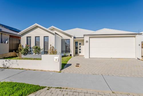 Lakelands House | Cascade Comfort