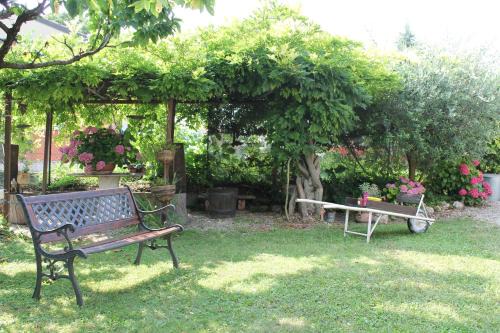 La Morra Apartment | Cascina G appartamento tra i noccioli