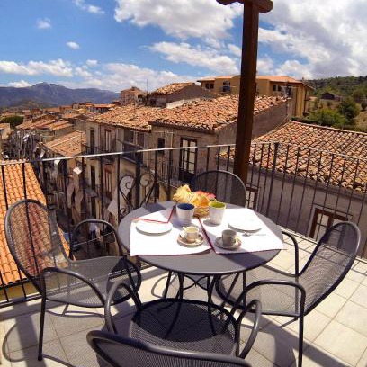 Castelbuono Apartment | Case Spazioscena - Euterpe