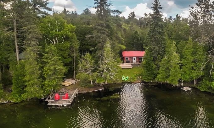 Tudor and Cashel Cottage | Cashel Cove