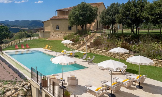 Pomarance Villa | Casolare San Martino 16+1, Emma Villas
