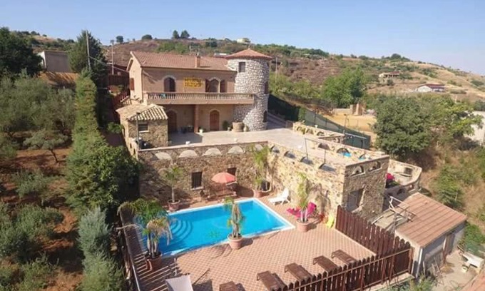 Enna House | Castello