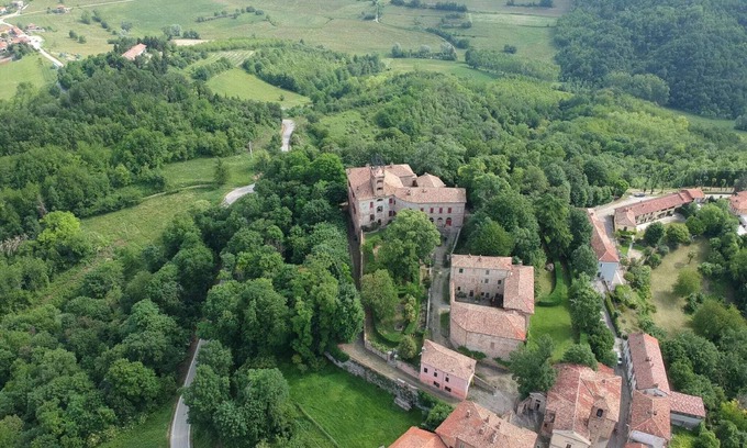 Robella Other | Castle Apartment in Robella near Wine Region